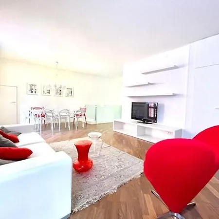 Appartamento Ampia Moderna Casa Su 2 Piani Nel Cuore Di