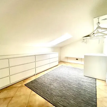 Ampia Moderna Casa Su 2 Piani Nel Cuore Di *