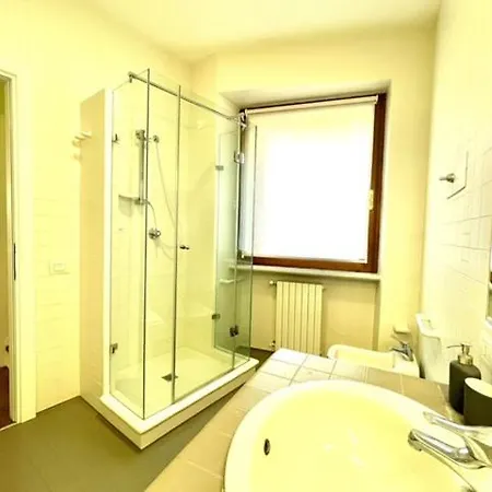 Apartment Domus - Ampia Moderna Casa Su 2 Piani Nel Cuore Di *